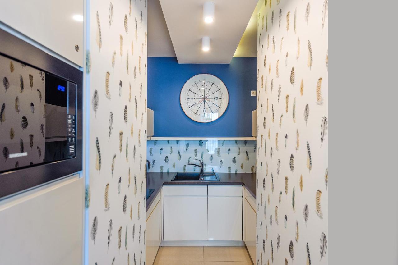 Yacht Club Sea Towers Premium