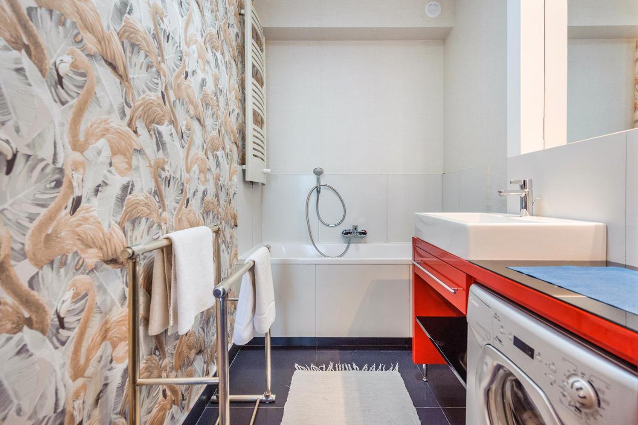 Yacht Club Sea Towers Premium